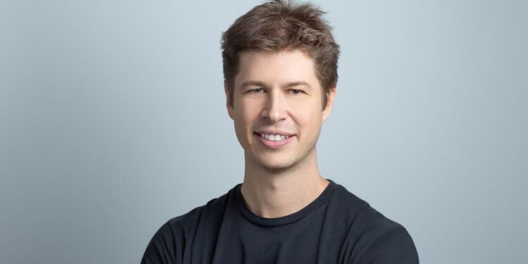 A Meta Talkz with The Co-Founder and Co-CEO of Revelo,  Lachlan de Crespigny