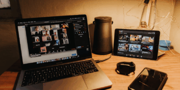 How a Voice Management Platform for Carriers Streamlines Network Operations